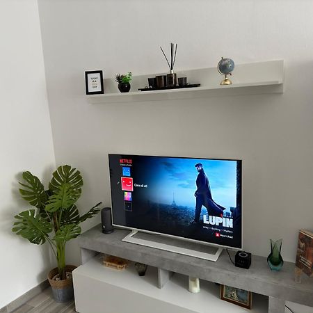 Casa Di Afi, Perfect For 4 - Kitchen - Parking - Netflix Apartamento Arona Exterior foto