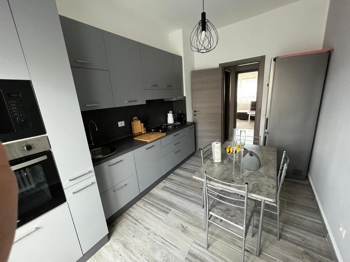 Casa Di Afi, Perfect For 4 - Kitchen - Parking - Netflix Apartamento Arona Exterior foto