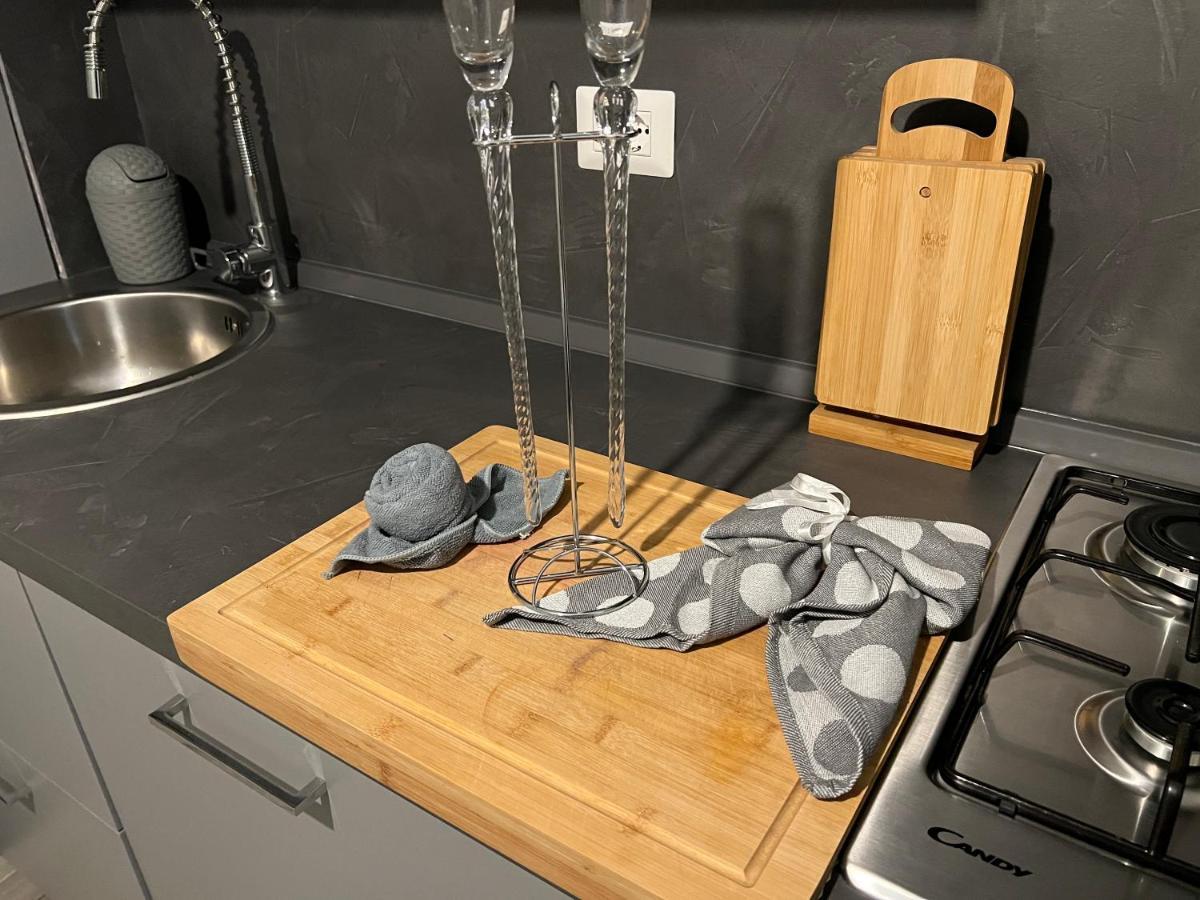 Casa Di Afi, Perfect For 4 - Kitchen - Parking - Netflix Apartamento Arona Exterior foto